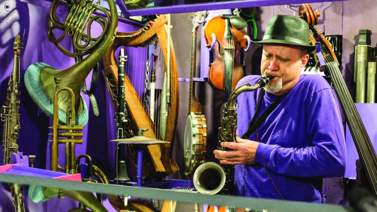 Winko Ljizz playing horn in the Acoustic Sanctuary