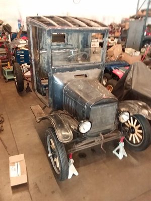1926 Model TT truck, front, radiator and headlamps